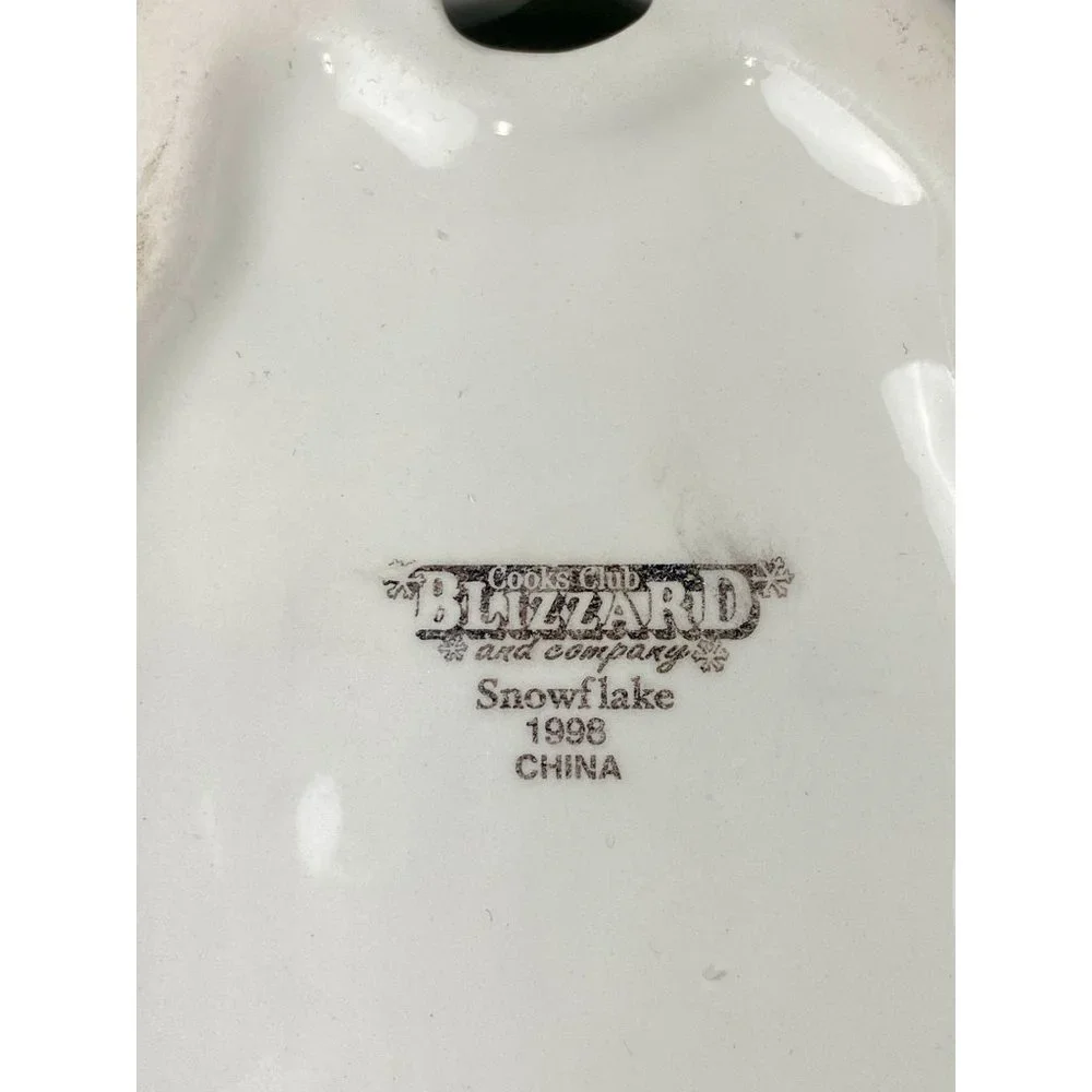 Blizzard Cooks Club Snowflake candy dish,‎ 1998, Christmas blue bear Dish